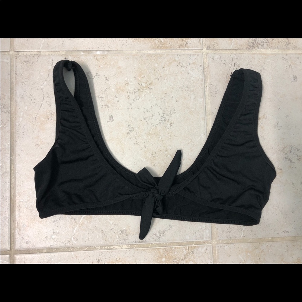 Black bikini top